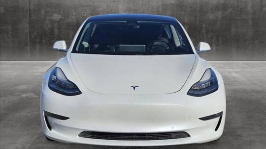 2019 Tesla Model 3 5YJ3E1EB4KF408374