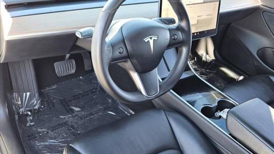 2019 Tesla Model 3 5YJ3E1EB4KF408374