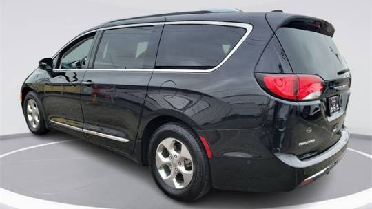 2018 Chrysler Pacifica Hybrid 2C4RC1N74JR318284