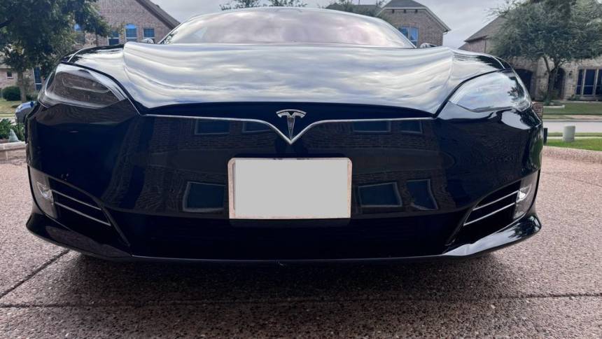 2018 Tesla Model S 5YJSA1E23JF272812