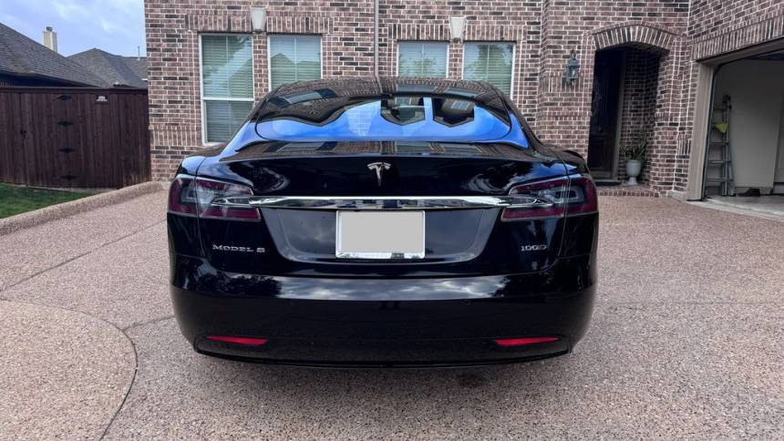 2018 Tesla Model S 5YJSA1E23JF272812