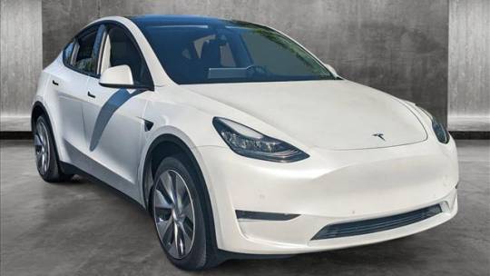 2020 Tesla Model Y 5YJYGDEE7LF051074