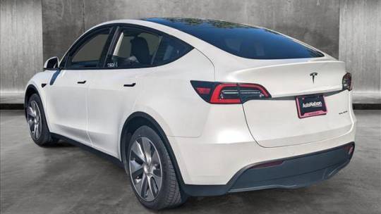 2020 Tesla Model Y 5YJYGDEE7LF051074