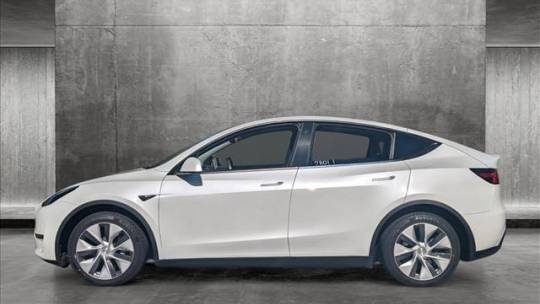 2020 Tesla Model Y 5YJYGDEE7LF051074