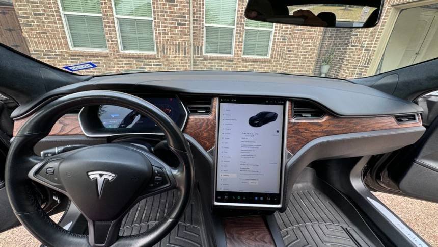 2018 Tesla Model S 5YJSA1E23JF272812