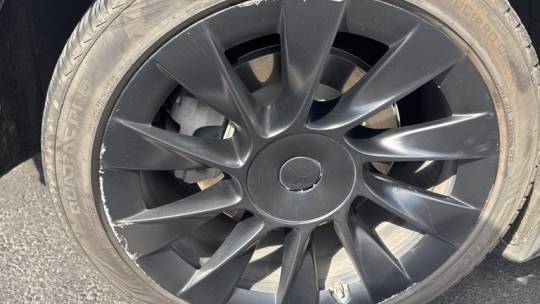 2021 Tesla Model Y 5YJYGDEEXMF097709