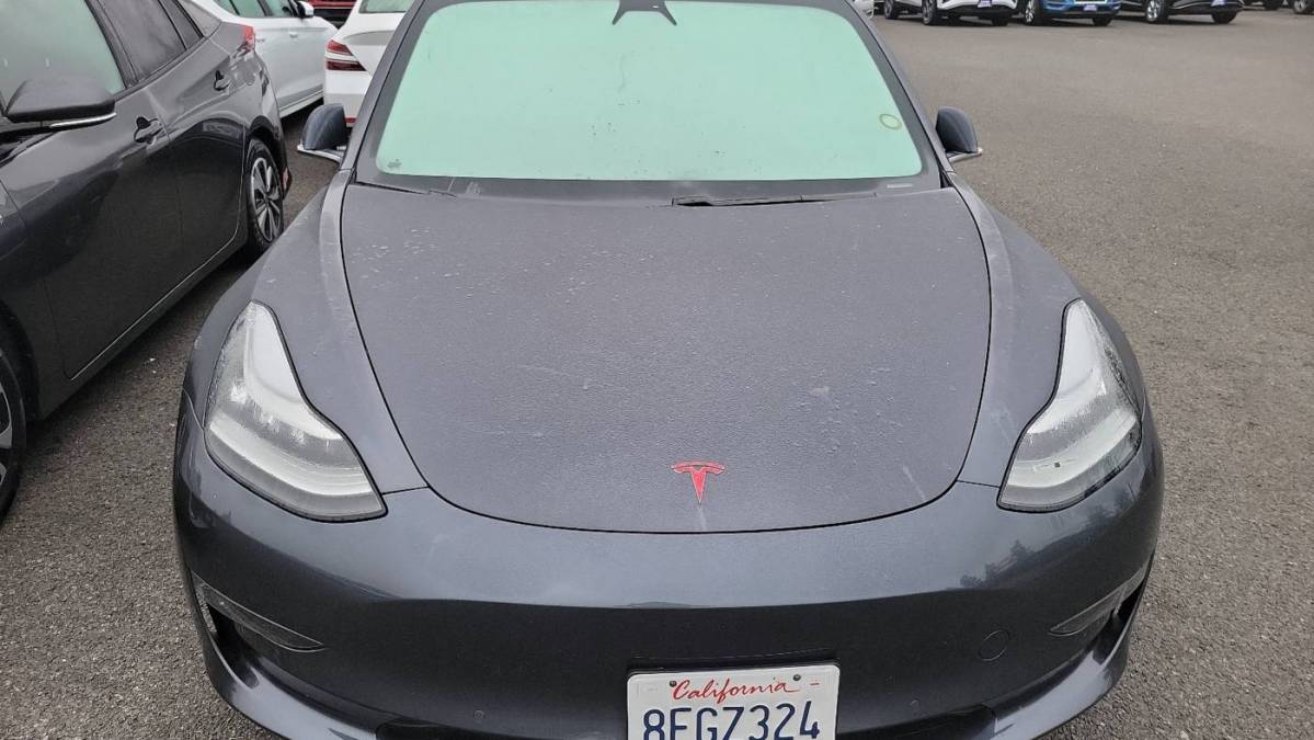 2018 Tesla Model 3 5YJ3E1EA3JF037164