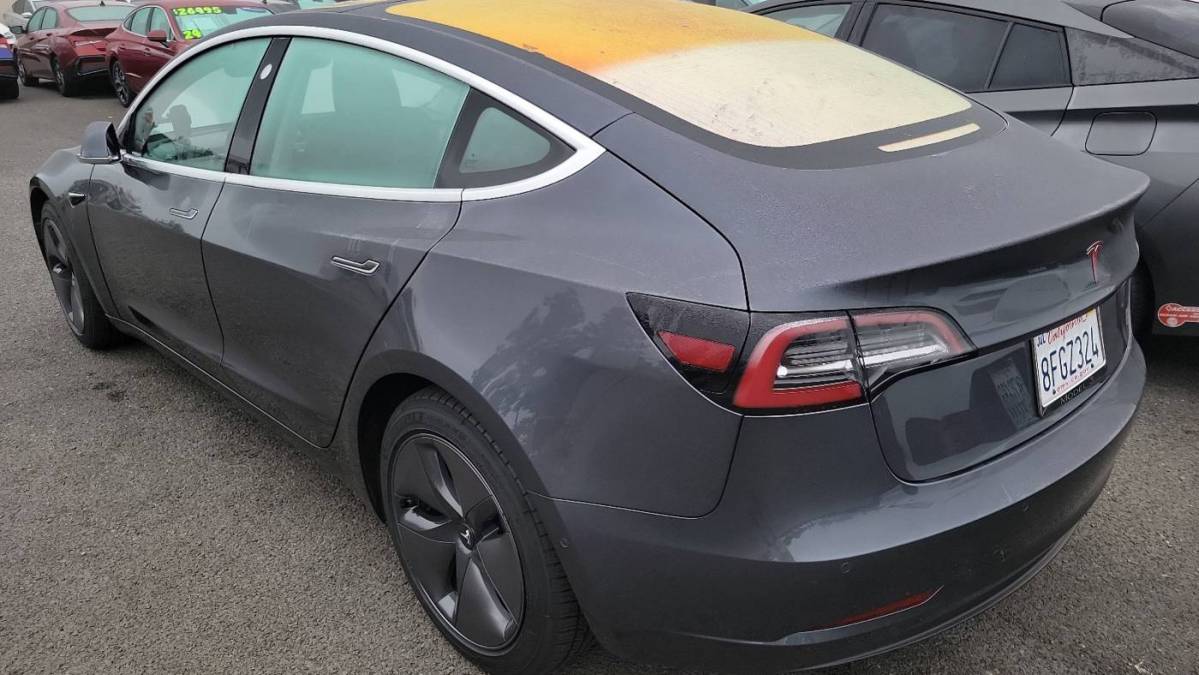 2018 Tesla Model 3 5YJ3E1EA3JF037164