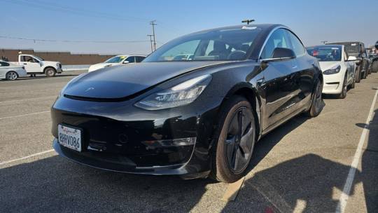 2018 Tesla Model 3 5YJ3E1EA8JF156375