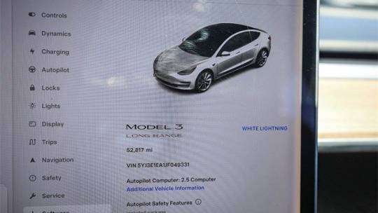 2018 Tesla Model 3 5YJ3E1EA1JF049331