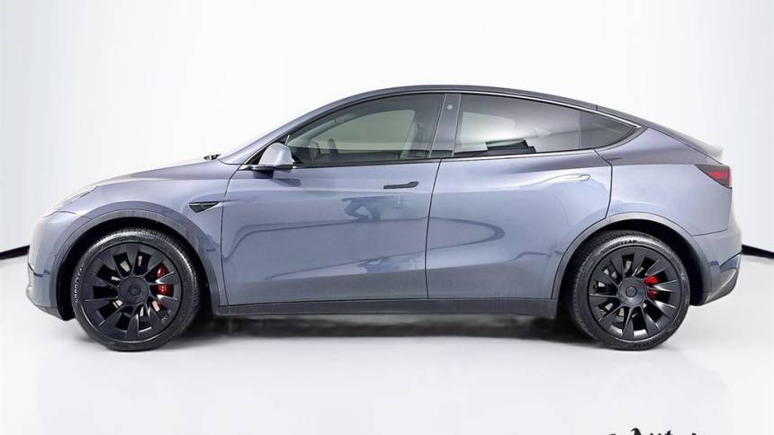 2021 Tesla Model Y 5YJYGDEE2MF076658