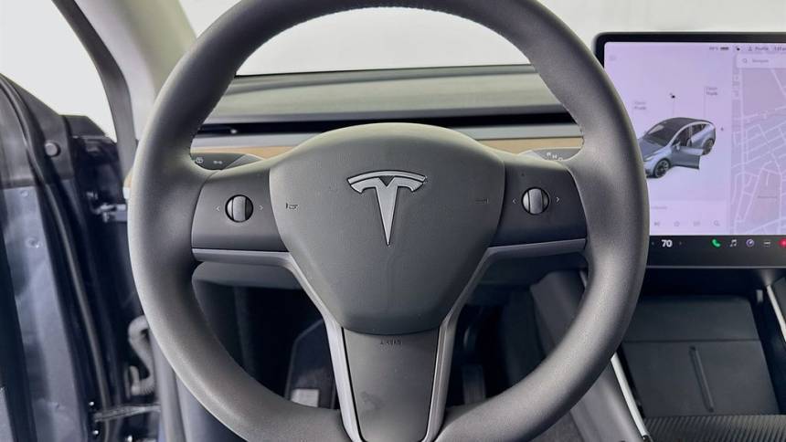 2021 Tesla Model Y 5YJYGDEE2MF076658