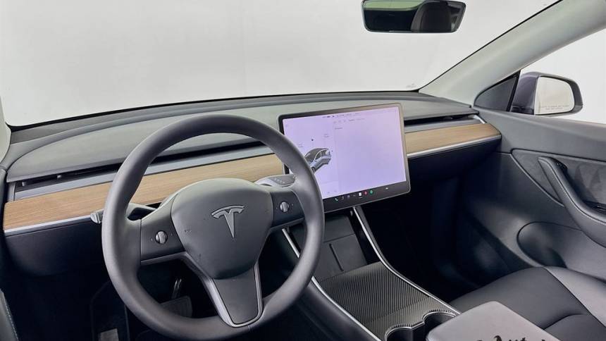 2021 Tesla Model Y 5YJYGDEE2MF076658