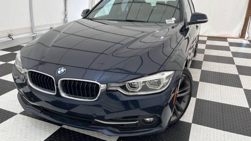 2017 BMW 3 Series WBA8E1C3XHA029654