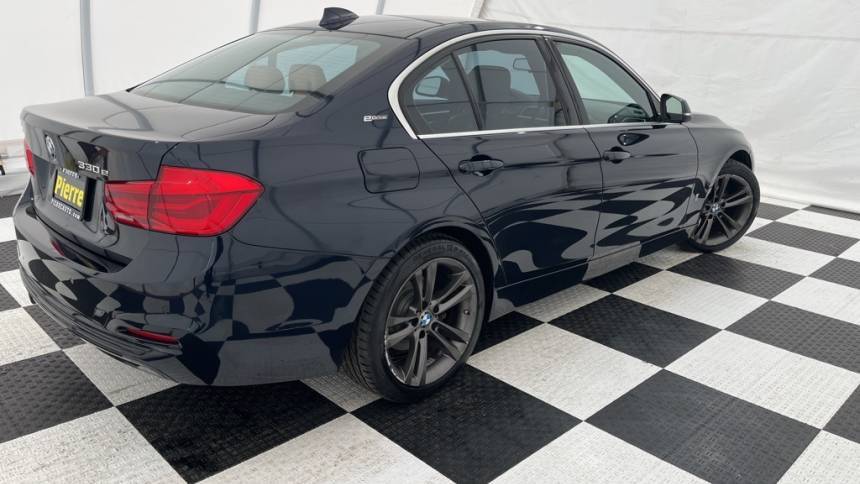 2017 BMW 3 Series WBA8E1C3XHA029654