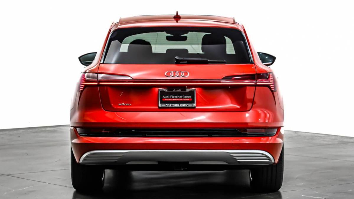 2019 Audi e-tron WA1VABGE7KB009599