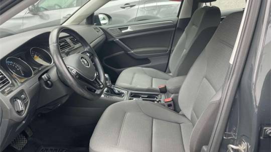 2017 Volkswagen e-Golf WVWKR7AU8HW954318