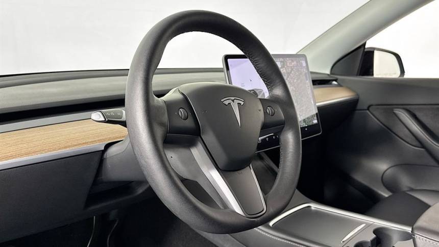 2021 Tesla Model Y 5YJYGDEEXMF255966