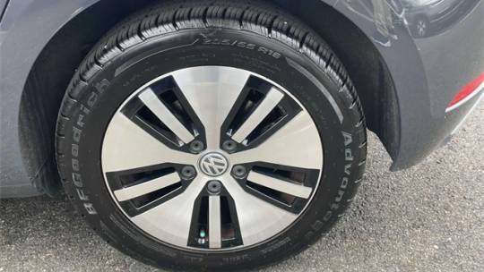 2017 Volkswagen e-Golf WVWKR7AU8HW954318