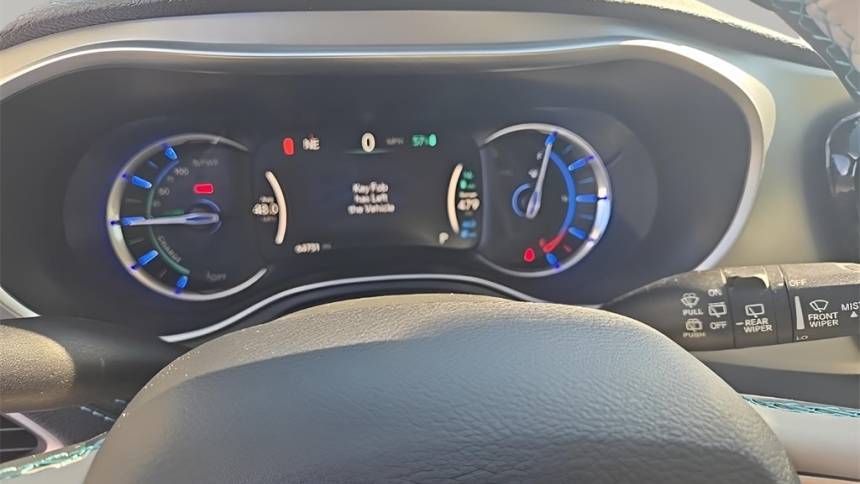 2018 Chrysler Pacifica Hybrid 2C4RC1N75JR105151