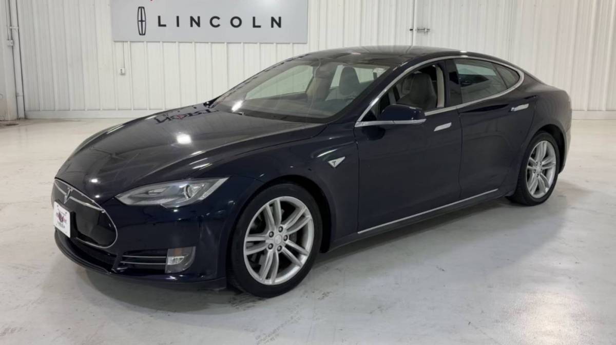 2014 Tesla Model S 5YJSA1S15EFP43246