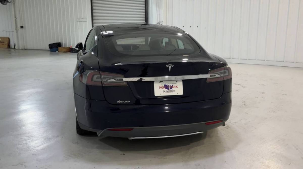 2014 Tesla Model S 5YJSA1S15EFP43246