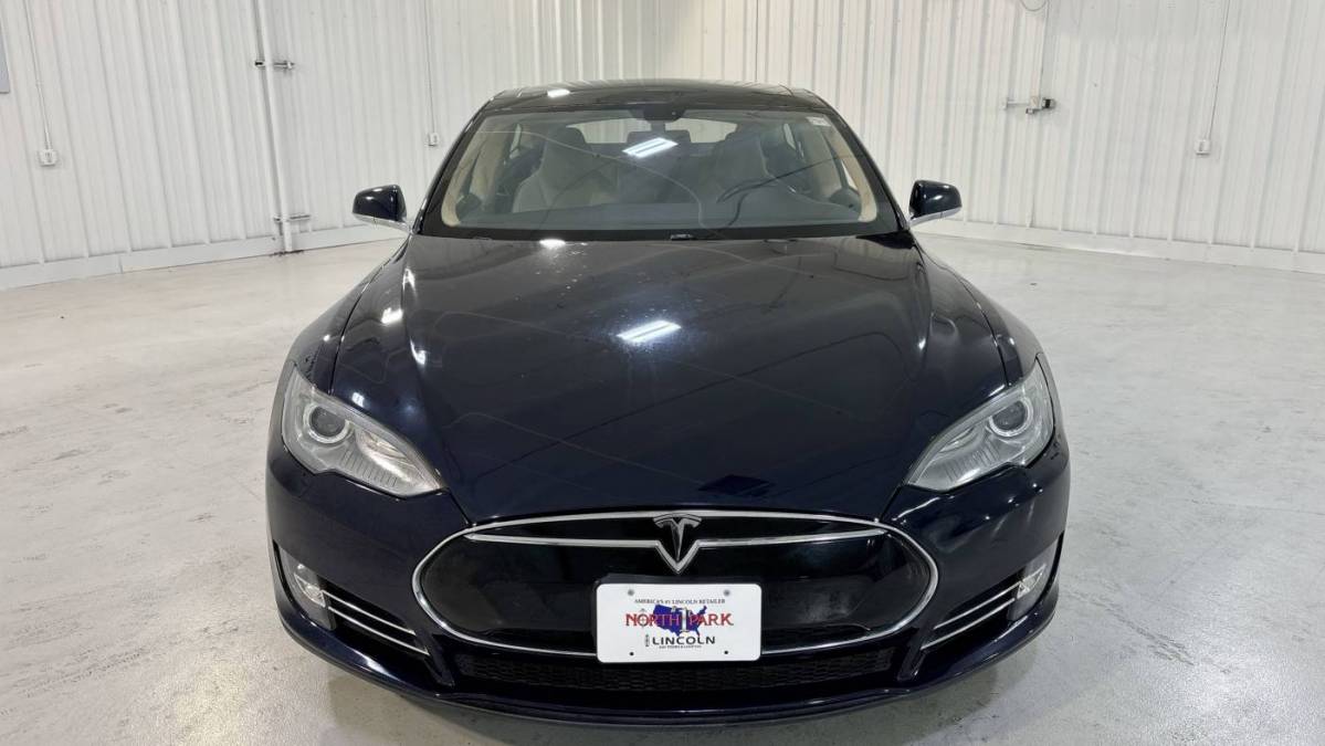 2014 Tesla Model S 5YJSA1S15EFP43246