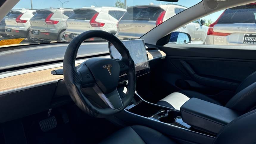 2020 Tesla Model 3 5YJ3E1EB7LF589052