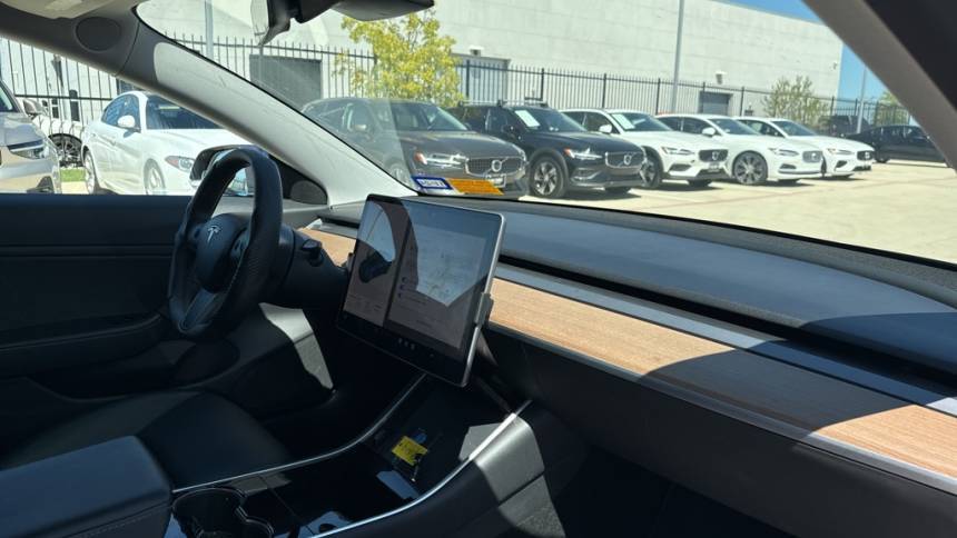 2020 Tesla Model 3 5YJ3E1EB7LF589052