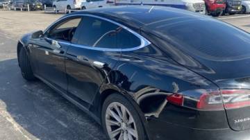 2016 Tesla Model S 5YJSA1E18GF133033