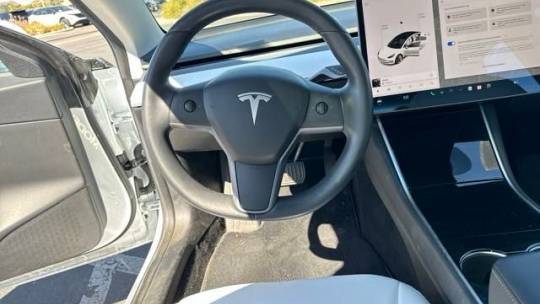 2018 Tesla Model 3 5YJ3E1EBXJF098102