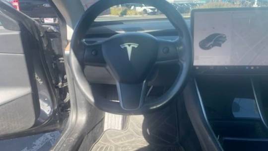 2018 Tesla Model 3 5YJ3E1EBXJF086905