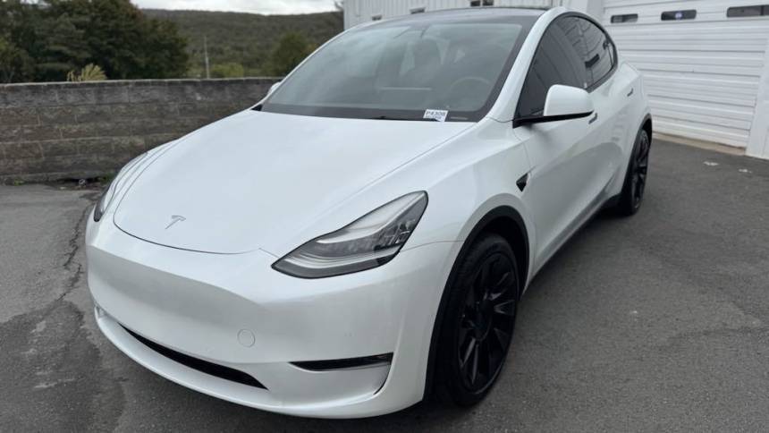 2021 Tesla Model Y 5YJYGDEE6MF108043