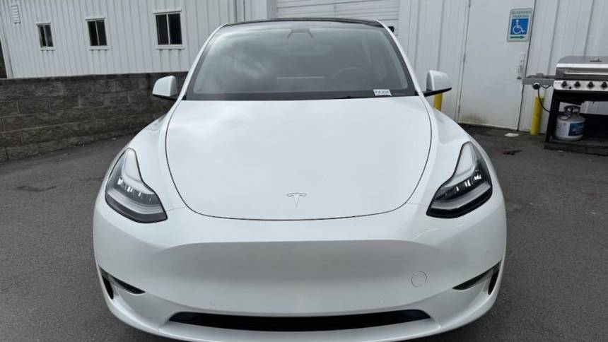 2021 Tesla Model Y 5YJYGDEE6MF108043