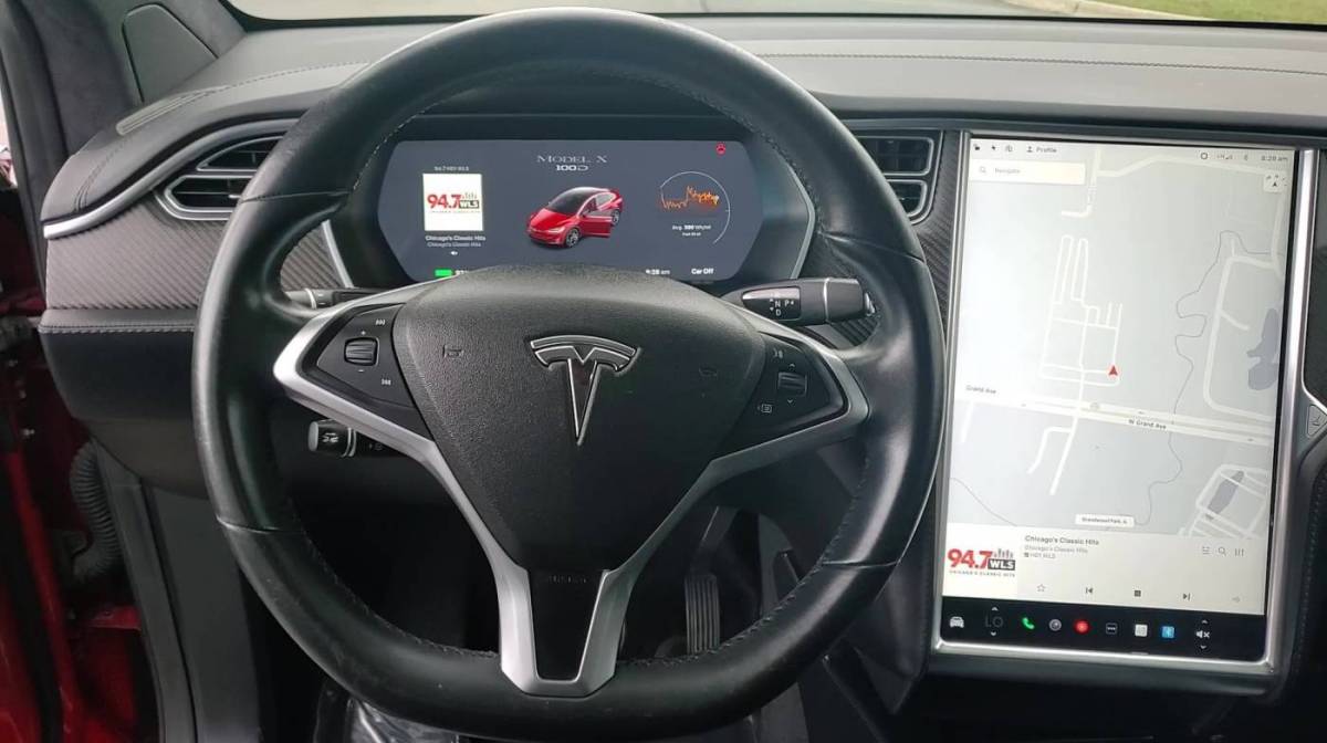 2018 Tesla Model X 5YJXCAE22JF090390