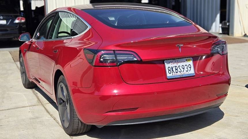 2018 Tesla Model 3 5YJ3E1EA1JF173664