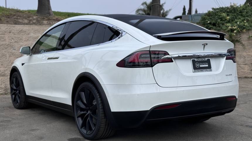 2020 Tesla Model X 5YJXCAE47LF240160