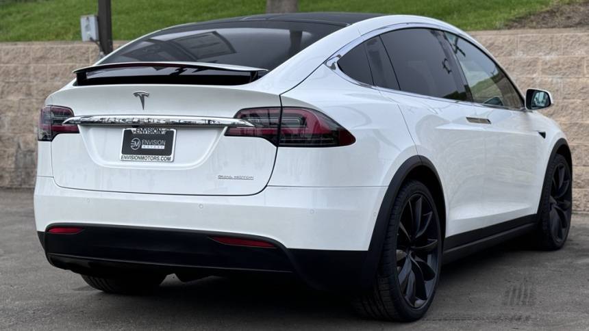 2020 Tesla Model X 5YJXCAE47LF240160