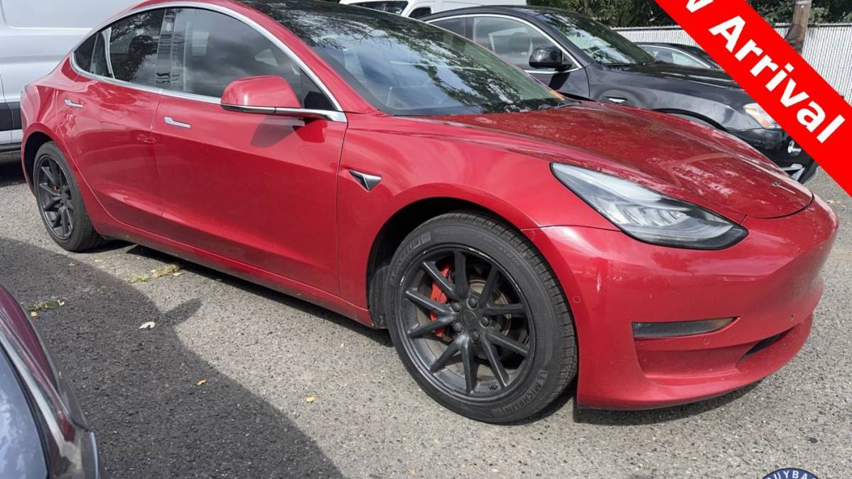 2018 Tesla Model 3 5YJ3E1EBXJF064161