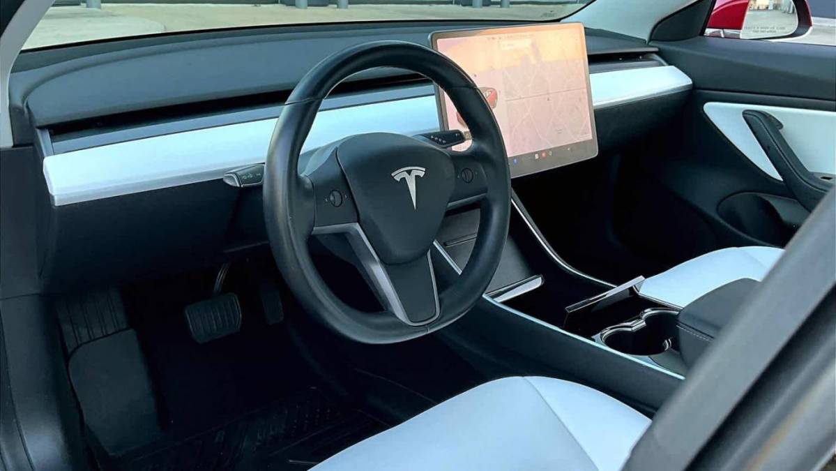 2019 Tesla Model 3 5YJ3E1EA8KF312819