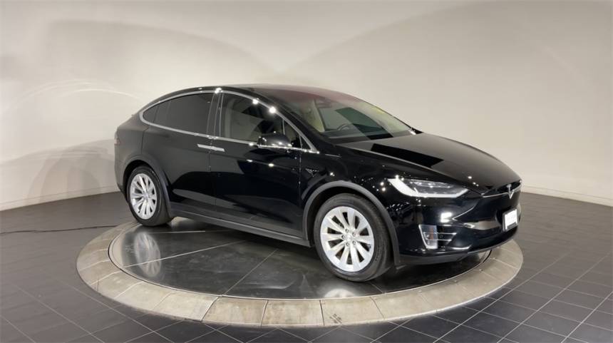 2017 Tesla Model X 5YJXCDE21HF051270