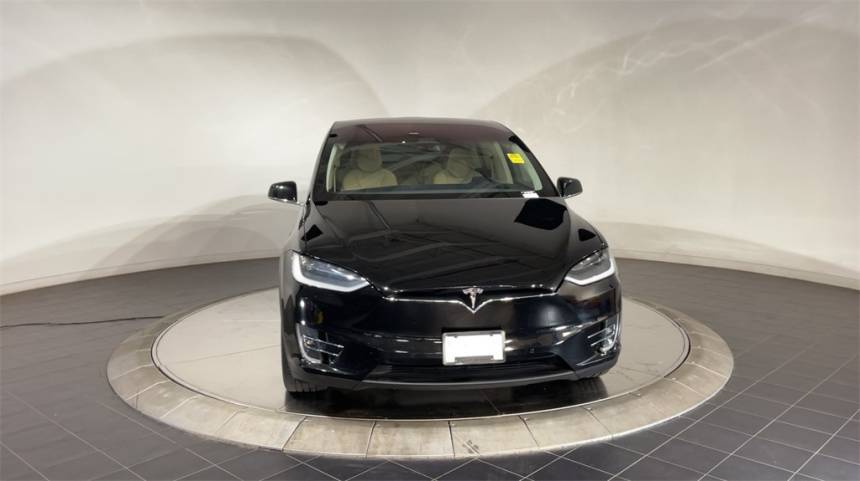 2017 Tesla Model X 5YJXCDE21HF051270