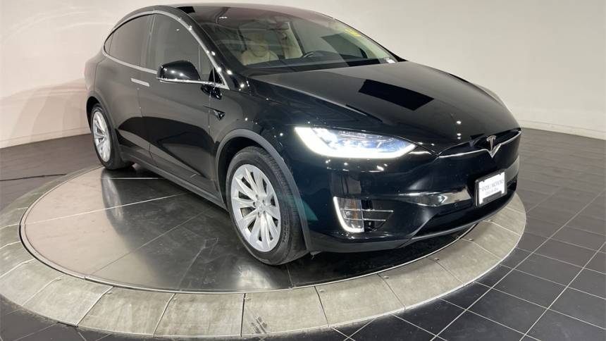 2017 Tesla Model X 5YJXCDE21HF051270