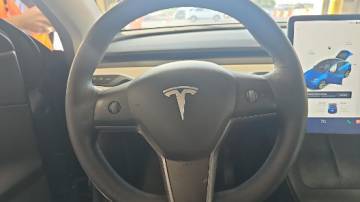 2021 Tesla Model Y 5YJYGDEE9MF294726