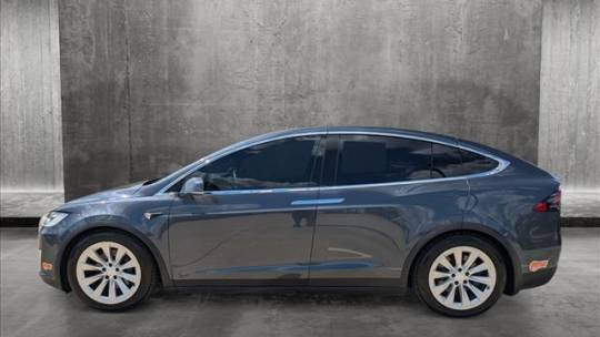 2019 Tesla Model X 5YJXCAE27KF212999