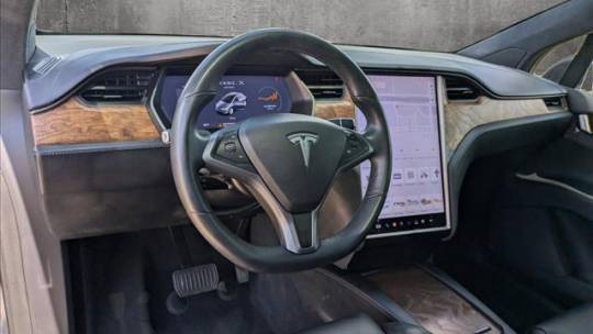 2019 Tesla Model X 5YJXCAE27KF212999