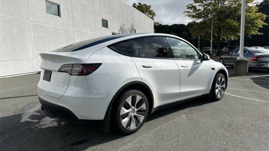 2021 Tesla Model Y 5YJYGDEE9MF208783