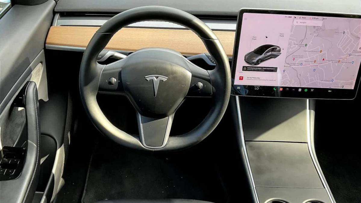 2018 Tesla Model 3 5YJ3E1EB4JF066116