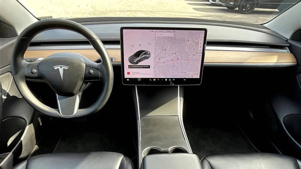 2018 Tesla Model 3 5YJ3E1EB4JF066116