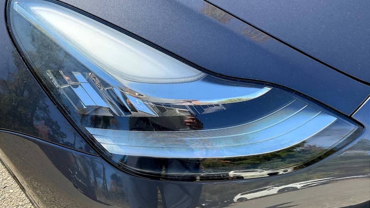 2018 Tesla Model 3 5YJ3E1EB4JF066116